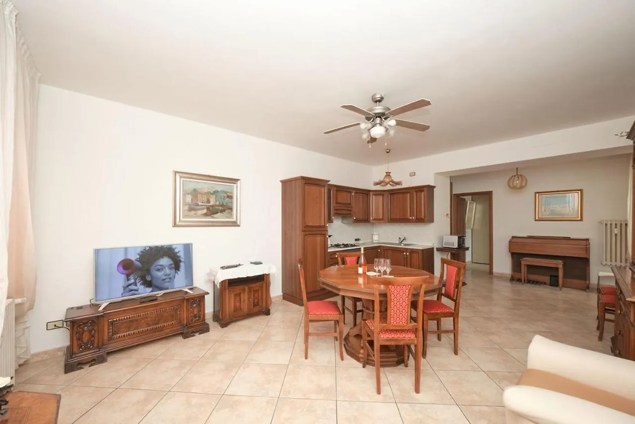 Floriana Apartment Desenzano del Garda Italie