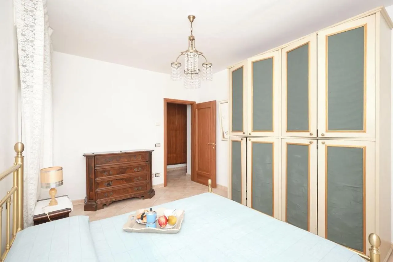 Floriana Apartment Desenzano del Garda 0*,